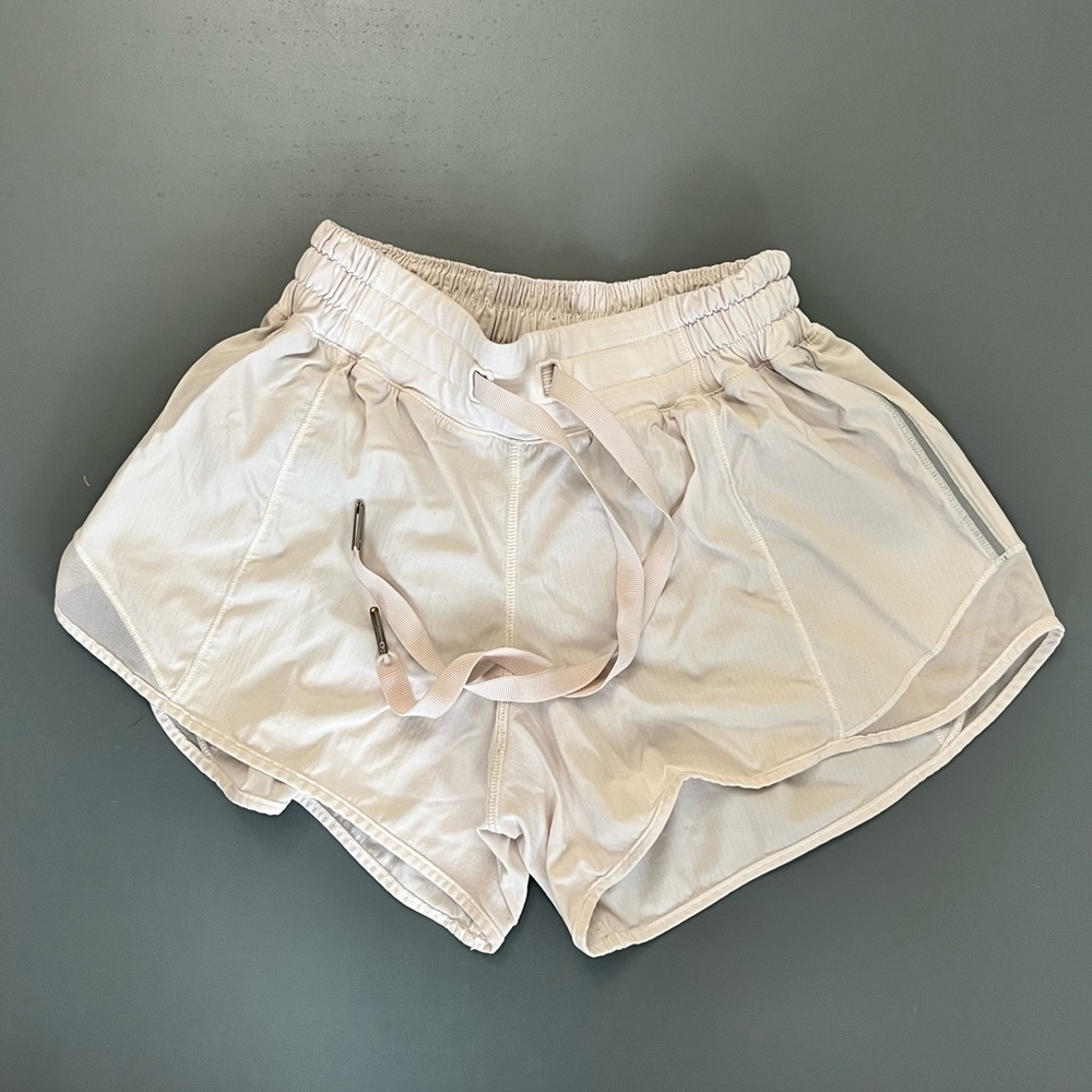 White Hotty Hot Shorts Size 4